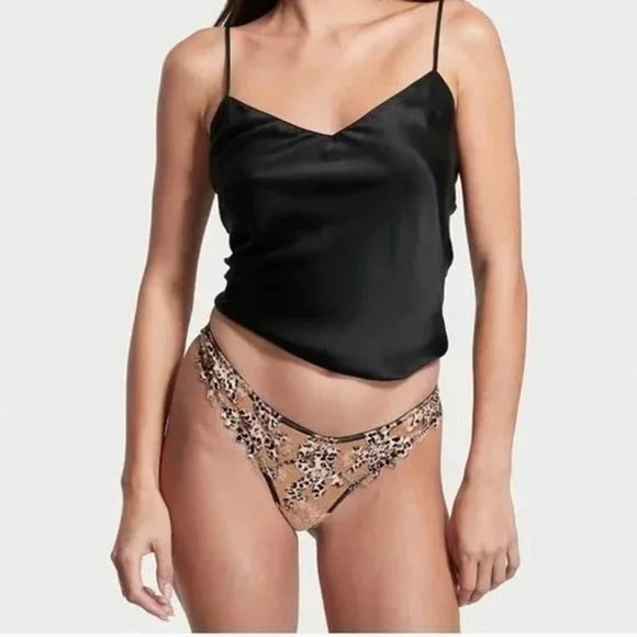 Victoria's Secret Very Sexy Floral Embroidered Thong Panty XL NWT NEW - Picture 3 of 5